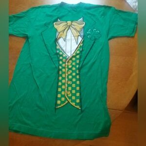 Irish Shamrock Saint Patrick's Tuxedo Graphic Tee - M